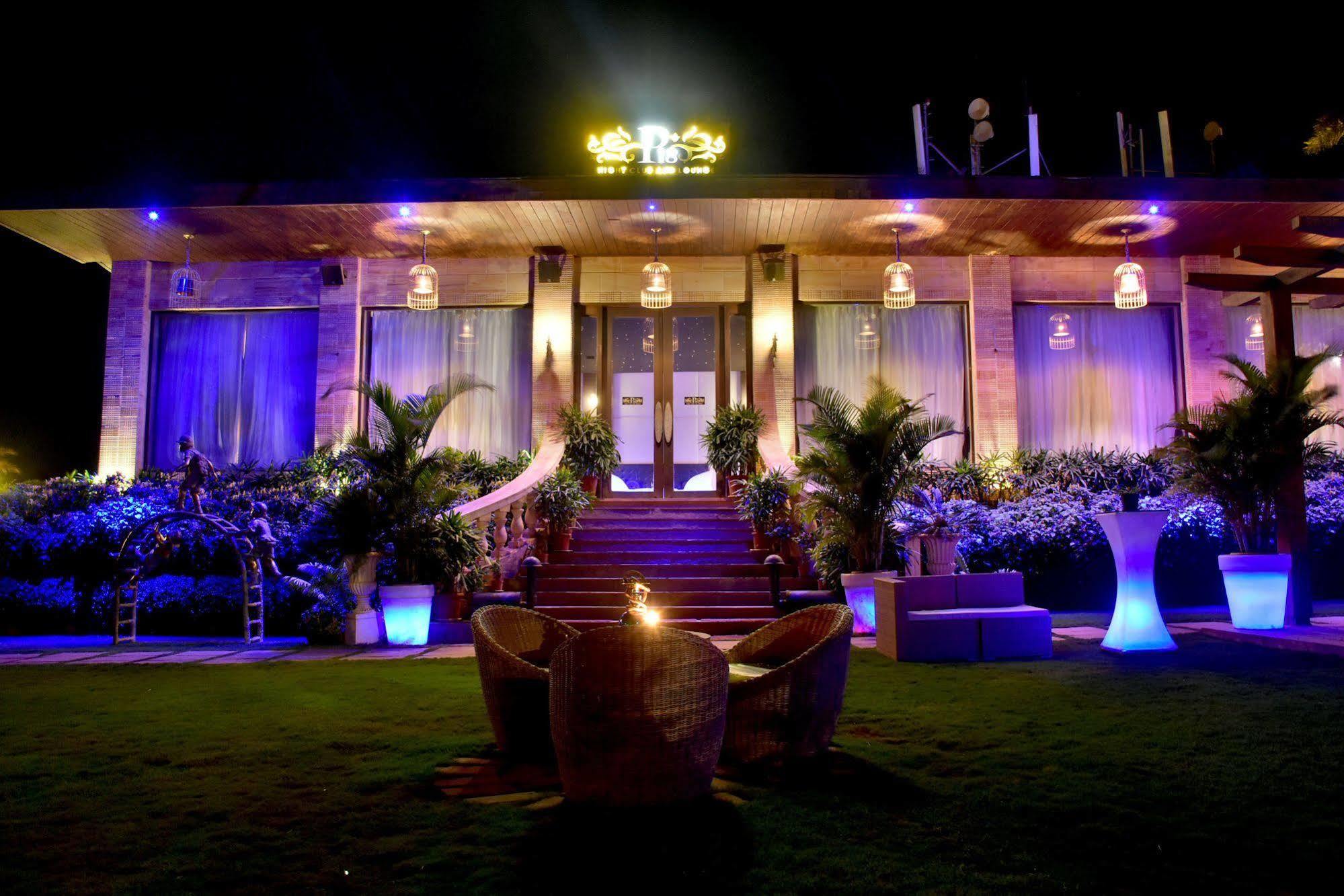Della Resorts Lonavala Buitenkant foto